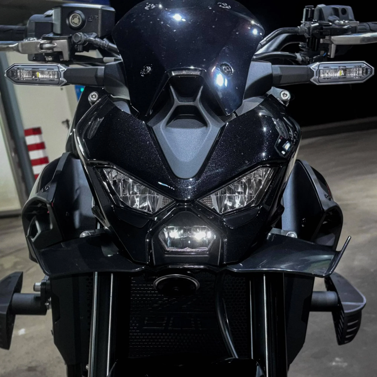 Alerón Delantero Deportivo para Kawasaki Z900 2025–2026